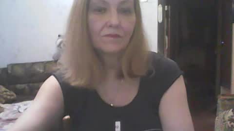 sweet4blonde609 online show from June 13, 4:15 pm