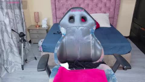 sweet__thang online show from February 5, 4:48 am