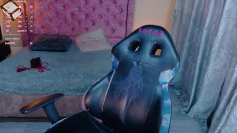 sweet__thang online show from October 11, 9:47 am