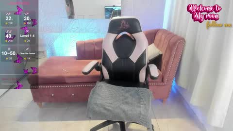 Alice online show from January 30, 8:42 pm