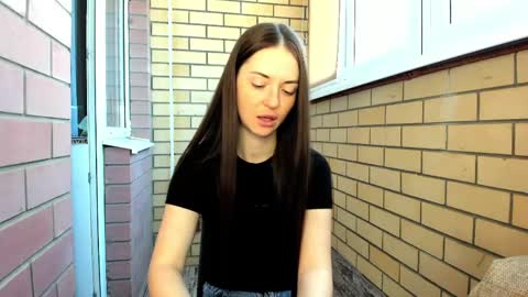 Christina online show from April 17, 9:44 am