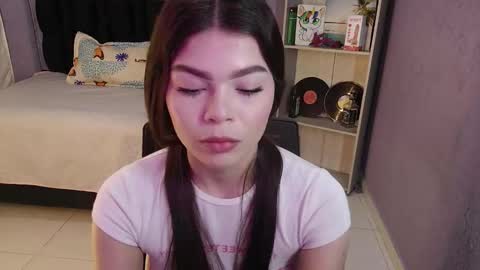 Candy online show from December 4, 2:41 pm