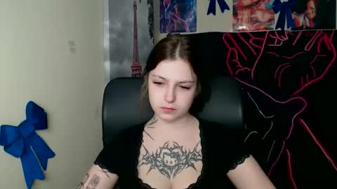 Ivy online show from April 4, 6:23 am