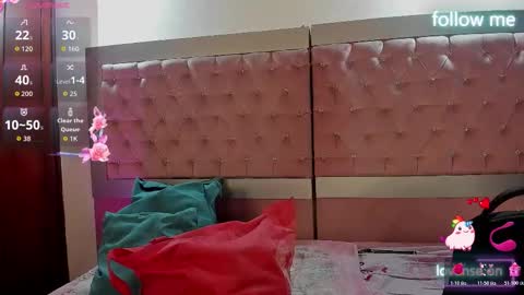  emmili  online show from February 3, 11:59 am