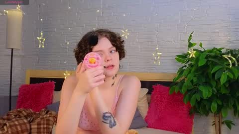 Amely online show from May 1, 5:10 am