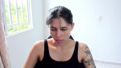 Hanna online show from November 28, 7:39 pm