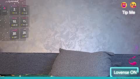 Alesy online show from March 30, 6:51 pm