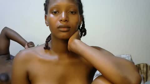 Linda online show from November 18, 4:19 pm