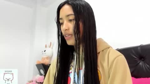 Nhaomy online show from November 3, 7:29 pm