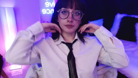 Roxanee online show from December 3, 4:37 am