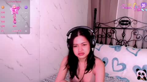 Leah online show from April 18, 9:45 am