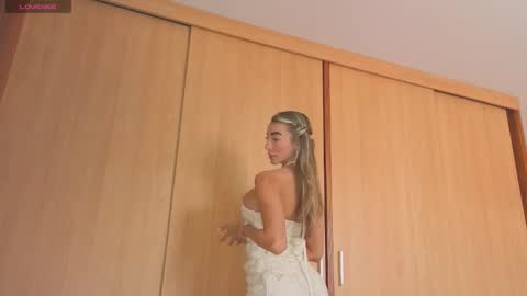 Sophia Medina online show from January 16, 3:52 pm