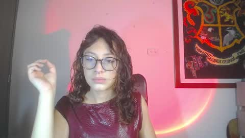 sweet_venus4 online show from January 18, 9:27 am