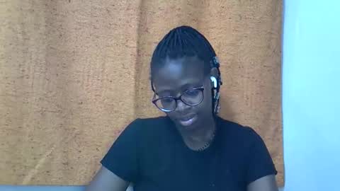 sweet_zarah online show from March 24, 11:15 am