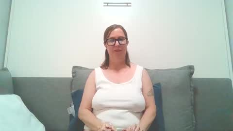 sweetandnaughty123 online show from May 6, 5:00 am