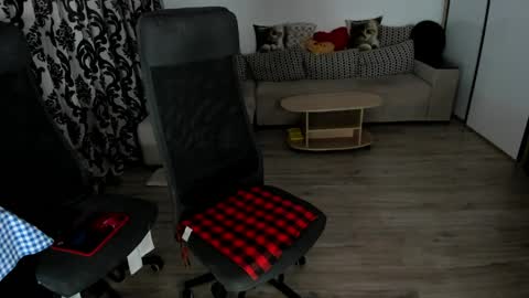 Charlotte online show from March 17, 10:03 pm