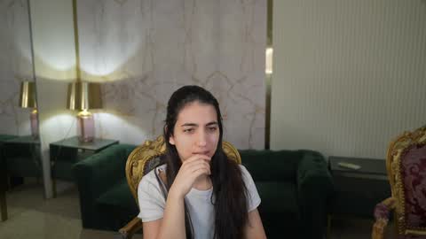 Amelia online show from April 21, 6:42 am