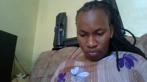 sweetdiva2012 online show from February 9, 6:37 am