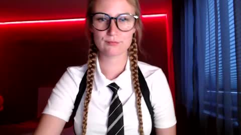 sweetgermangoddess online show from August 7, 6:15 pm