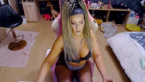 jessica online show from October 10, 5:34 am