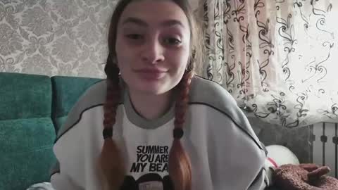 sweetliaison online show from April 14, 6:13 am