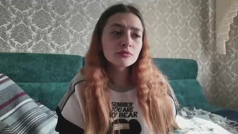 sweetliaison online show from April 18, 6:05 am