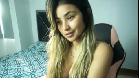 sweetlovemodel online show from February 4, 10:35 pm