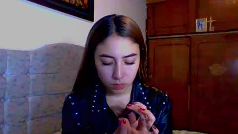 Maddie online show from October 19, 6:04 am