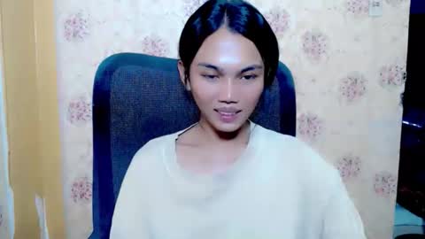 Nia online show from November 6, 7:53 pm