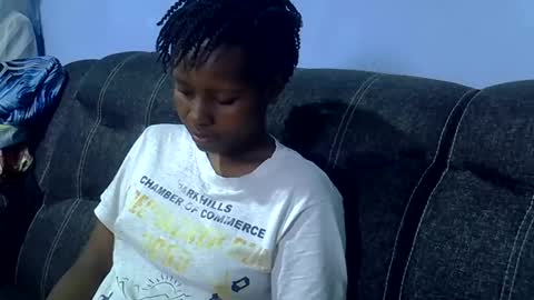 queen online show from October 18, 7:33 am