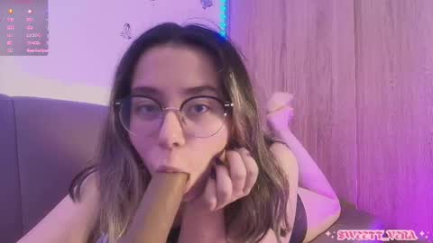 Veronica Independent Model online show from March 11, 6:10 pm