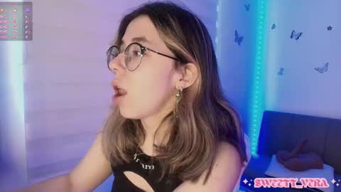 Veronica Independent Model online show from December 22, 12:30 pm