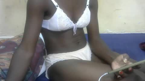 sweetvallerie online show from February 26, 11:26 pm