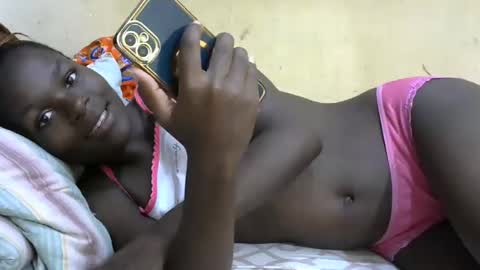 sweetvallerie online show from February 3, 10:54 pm