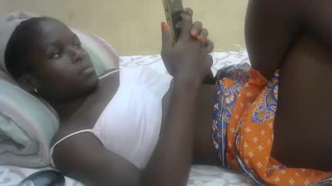 sweetvallerie online show from February 24, 8:47 am