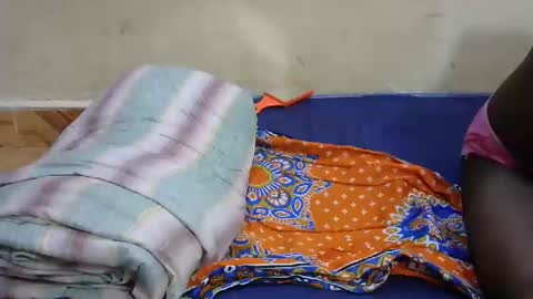 sweetvallerie online show from February 9, 7:09 pm