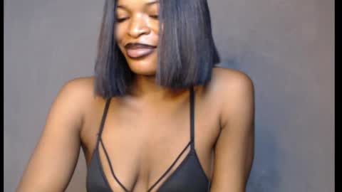 sweetxxboobsx online show from May 30, 3:53 pm