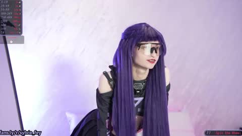 Sylvie online show from September 28, 9:20 pm