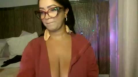 yameil online show from April 22, 10:23 am