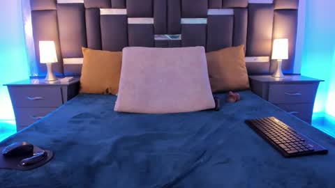 tali  online show from October 3, 10:37 pm