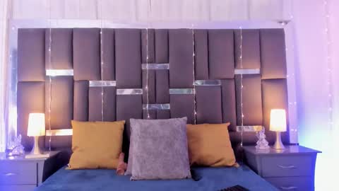 tali  online show from March 14, 8:54 pm