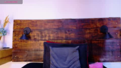    online show from April 23, 11:06 am