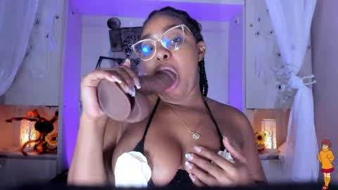 Tami online show from October 18, 11:50 pm