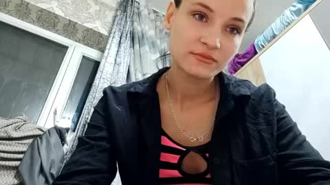 Lena online show from April 19, 6:10 pm