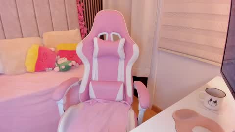 Tammy online show from April 12, 8:44 pm