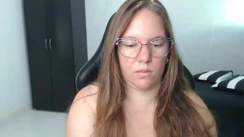 Im Samy online show from November 3, 8:24 pm