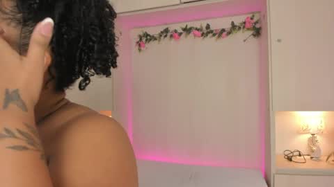  T A R A  online show from April 2, 4:21 am