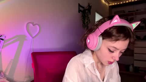 Darlin online show from March 4, 11:11 pm