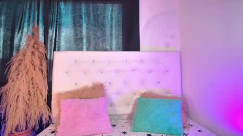 tatix online show from May 29, 7:23 pm