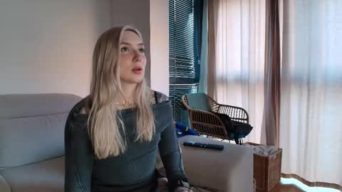 tattoobbgirl online show from February 26, 5:45 pm